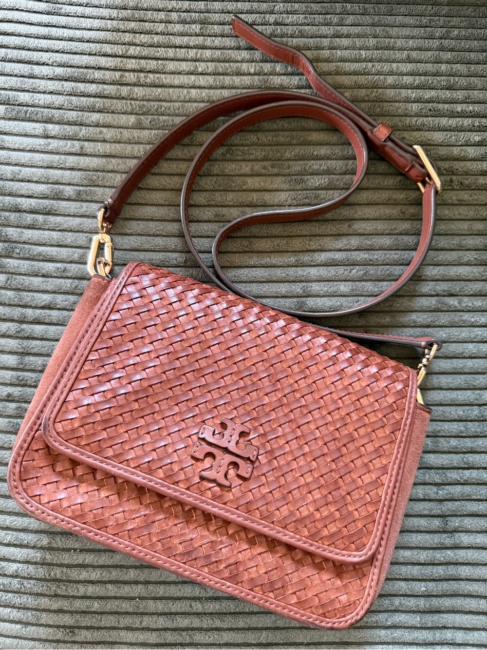 Tory Burch Woven Leather Crossbody Bag in Chestnut Brown | GUC - Picture 4 of 15